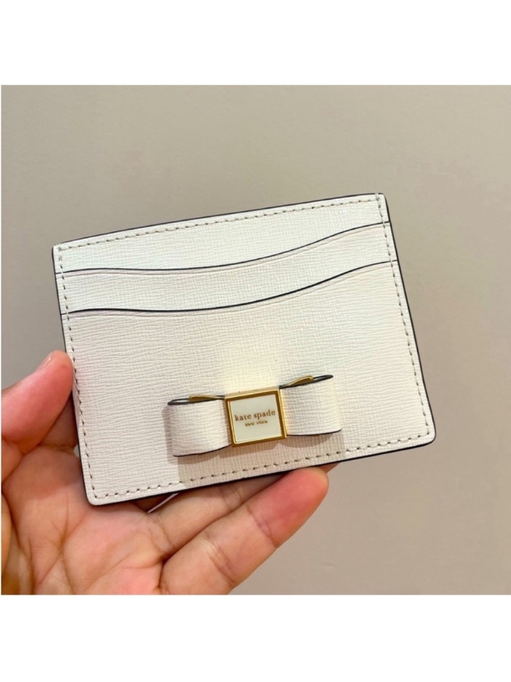 Kate Spade Morgan Bow
Embellished
Cardholder # K9923
